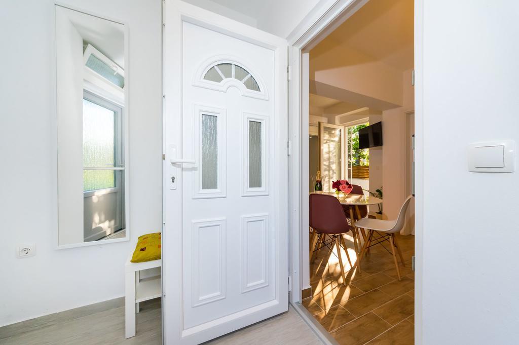 Apartment Lavander Sukošan Kültér fotó
