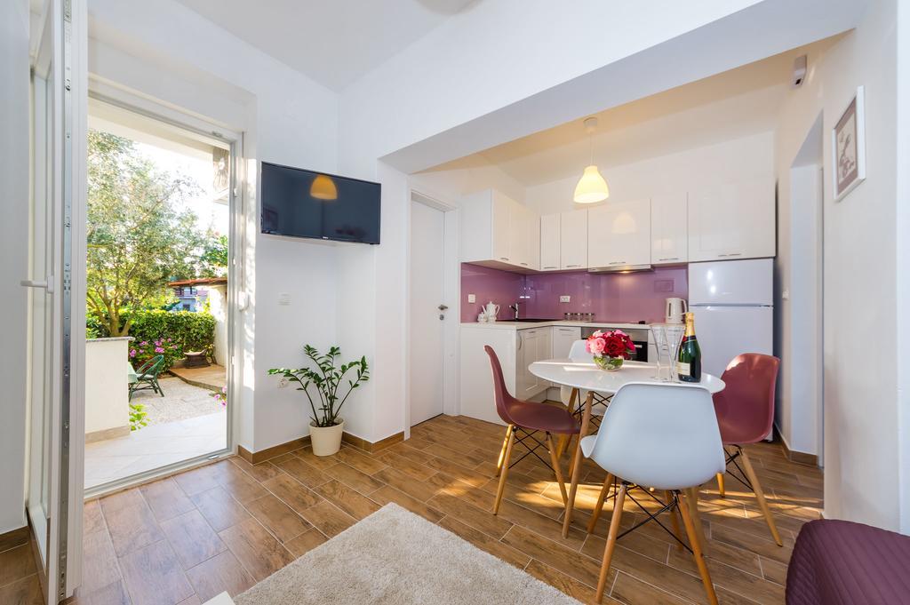 Apartment Lavander Sukošan Kültér fotó