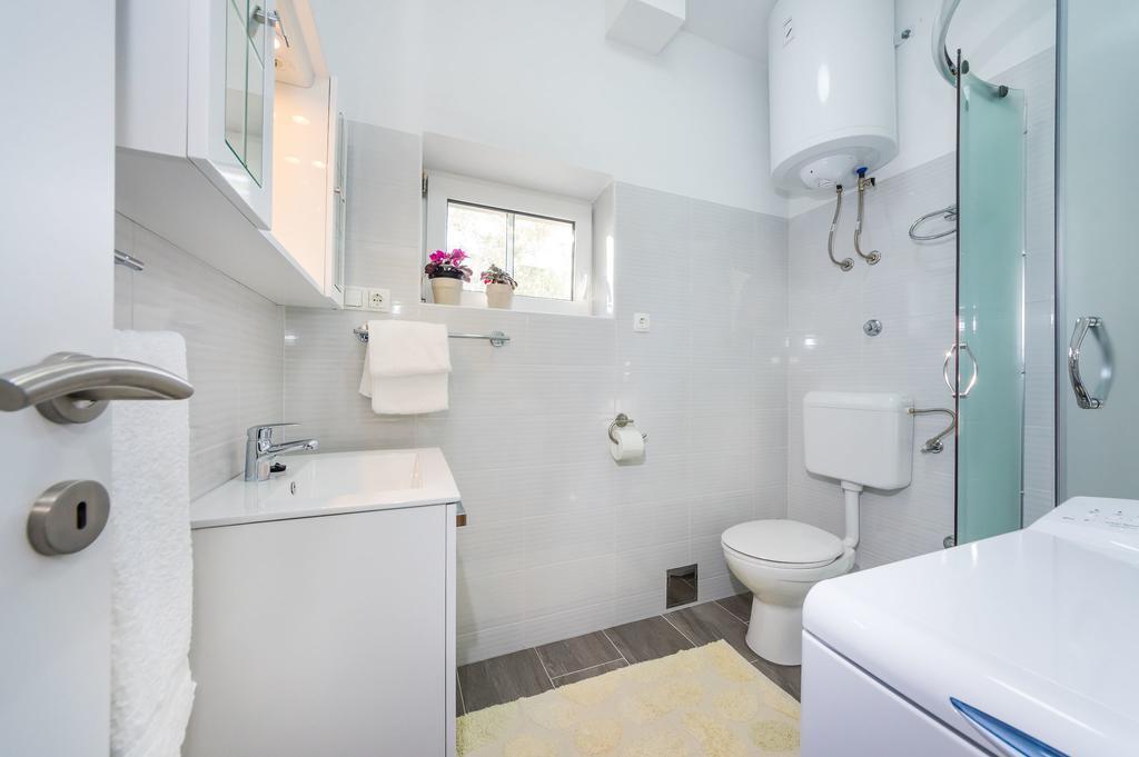 Apartment Lavander Sukošan Kültér fotó