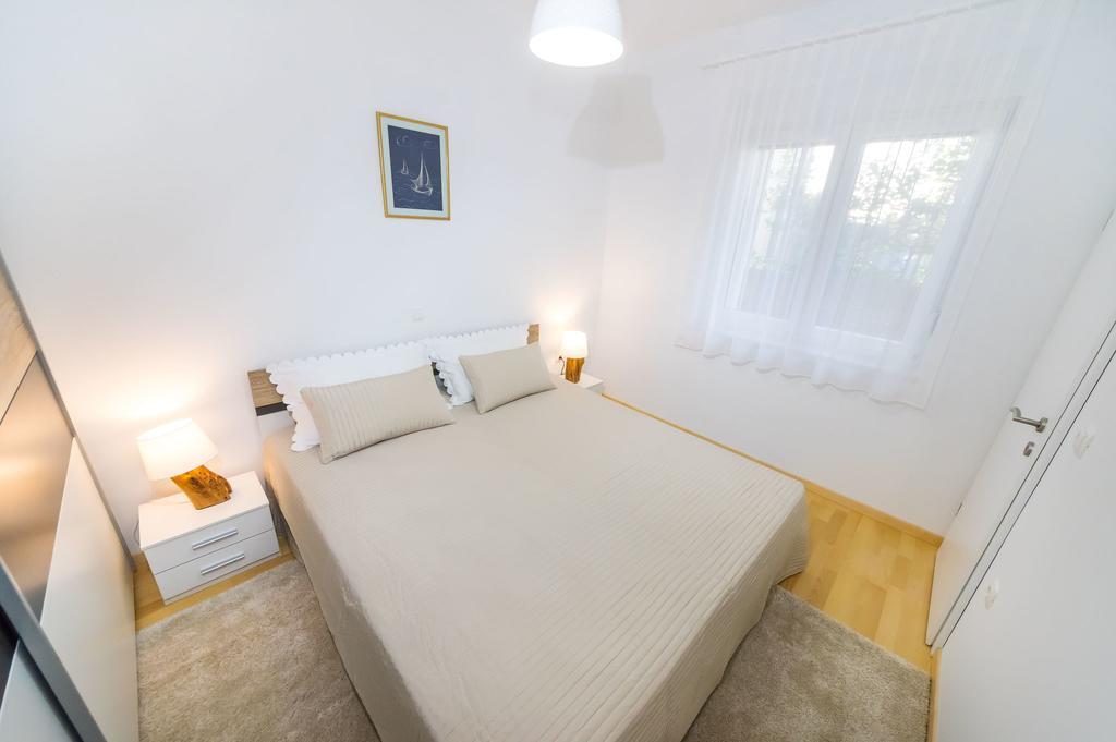 Apartment Lavander Sukošan Kültér fotó