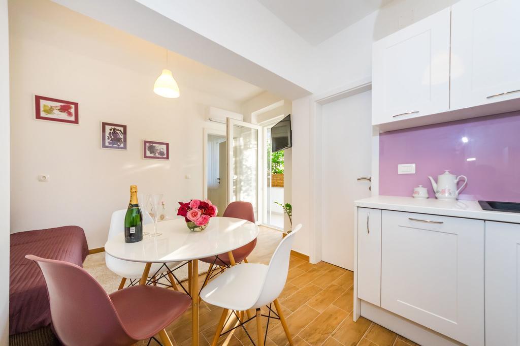 Apartment Lavander Sukošan Kültér fotó