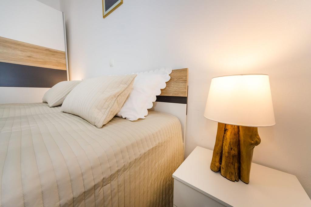 Apartment Lavander Sukošan Kültér fotó