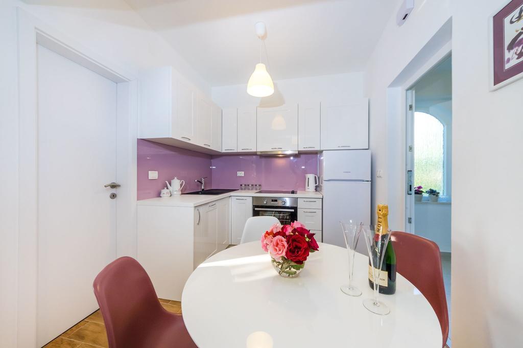 Apartment Lavander Sukošan Kültér fotó